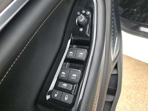 Used 2021 Jeep Grand Cherokee L Overland w/ Luxury Tech Group IV image 32