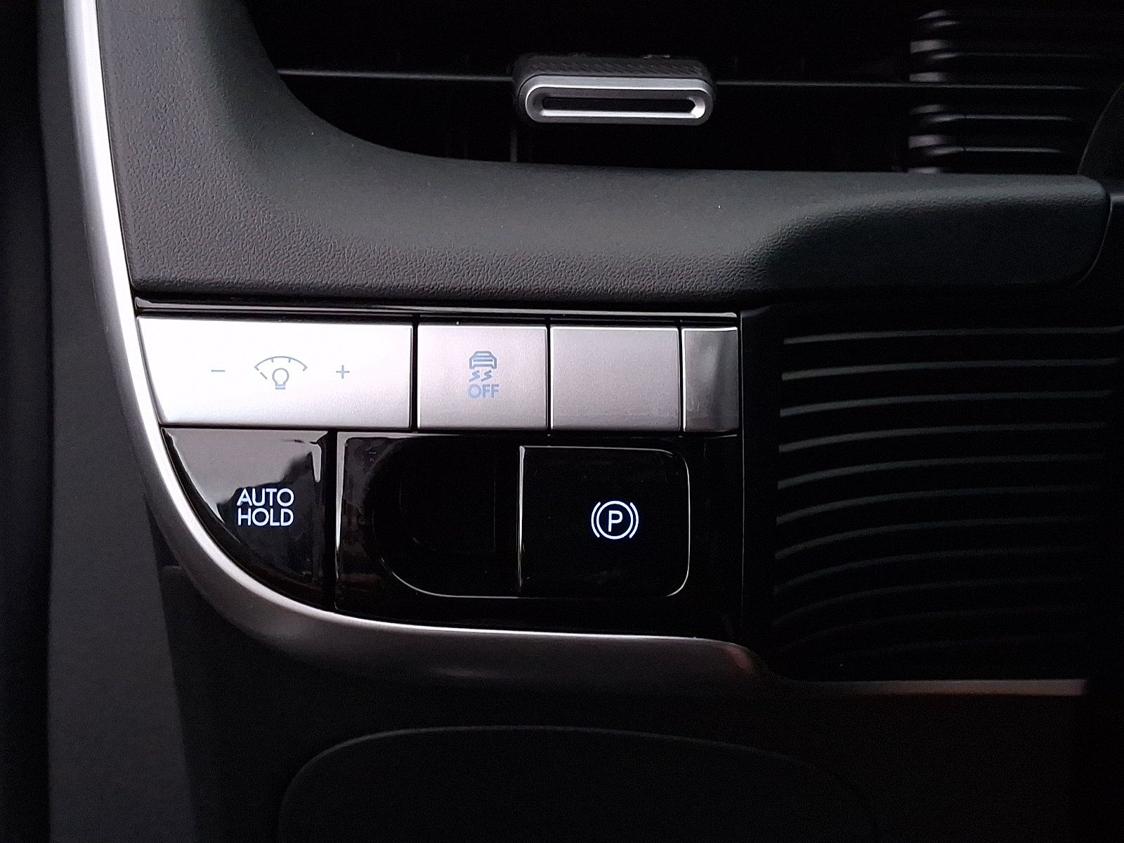 Certified 2024 Hyundai Ioniq 5 SE RWD image 25
