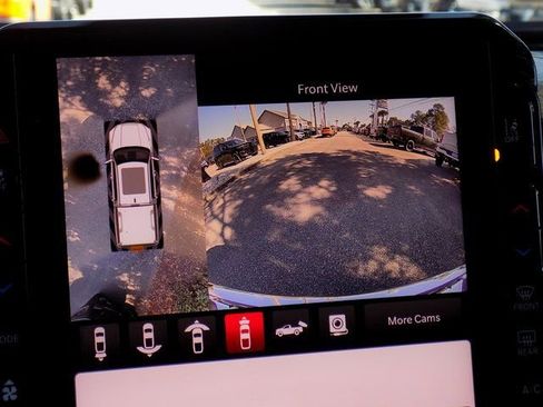 Used 2025 RAM 1500 Limited image 20