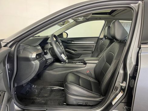 Used 2022 Nissan Altima 2.5 SL image 11