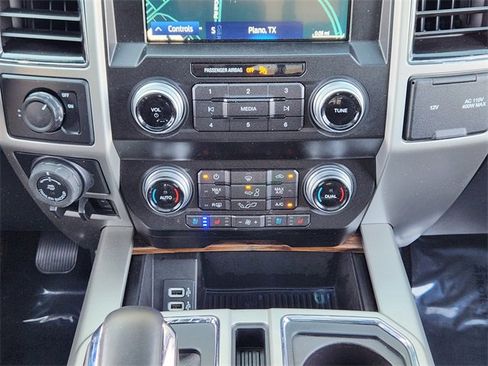 Used 2019 Ford F150 Lariat w/ Equipment Group 502A Luxury image 15