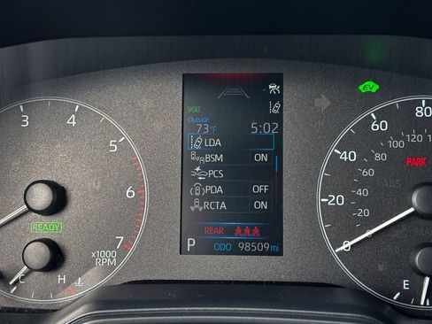 Used 2024 Toyota Corolla SE w/ Convenience Package FWD image 29