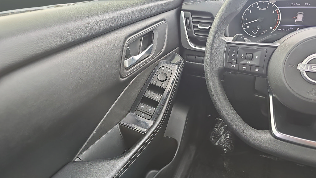 Used 2024 Nissan Rogue SV AWD/4WD image 20