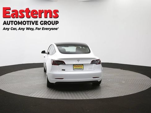 Used 2022 Tesla Model 3 Long Range AWD/4WD image 33