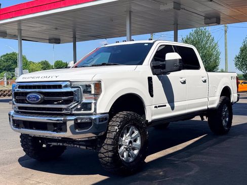 Used 2022 Ford F250 Lariat w/ Lariat Ultimate Package AWD/4WD image 6