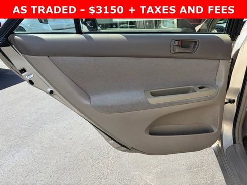 Used 2004 Toyota Camry LE FWD image 13