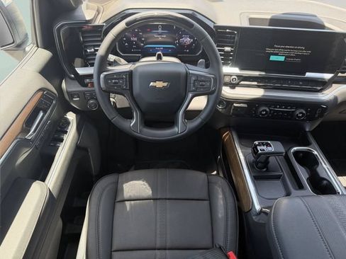 New 2026 Chevrolet Silverado 1500 High Country AWD/4WD image 18