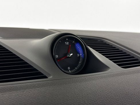 Used 2023 Porsche Cayenne image 21