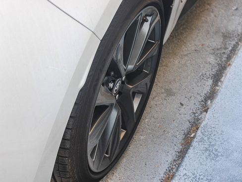 Used 2025 Toyota Corolla SE w/ Convenience Package image 16