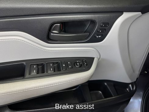Used 2018 Honda Odyssey EX-L image 10