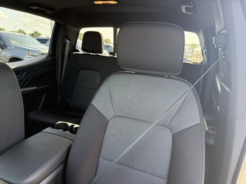 New 2026 Chevrolet Colorado W/T image 27