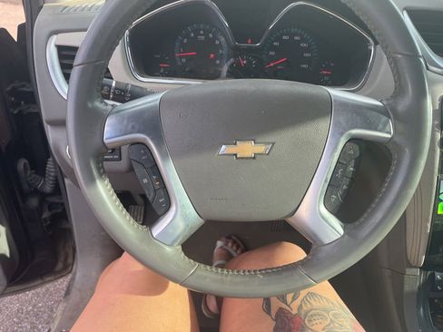 Used 2015 Chevrolet Traverse LT w/ Style and Technology Package image 11