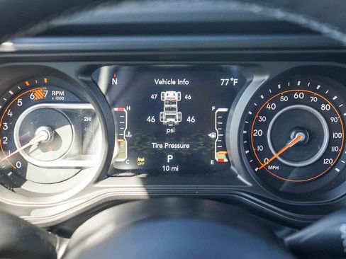 New 2026 Jeep Wrangler Unlimited Rubicon w/ Xtreme 35 Tire Package image 23