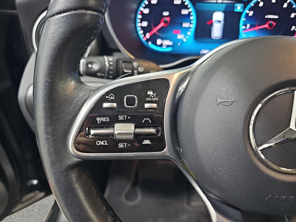 Used 2020 Mercedes-Benz GLC 300 4MATIC image 19