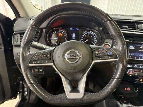 Used 2019 Nissan Rogue SL image 10