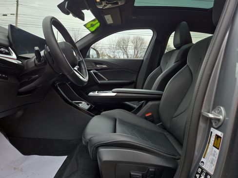 Used 2025 BMW X2 xDrive28i image 12