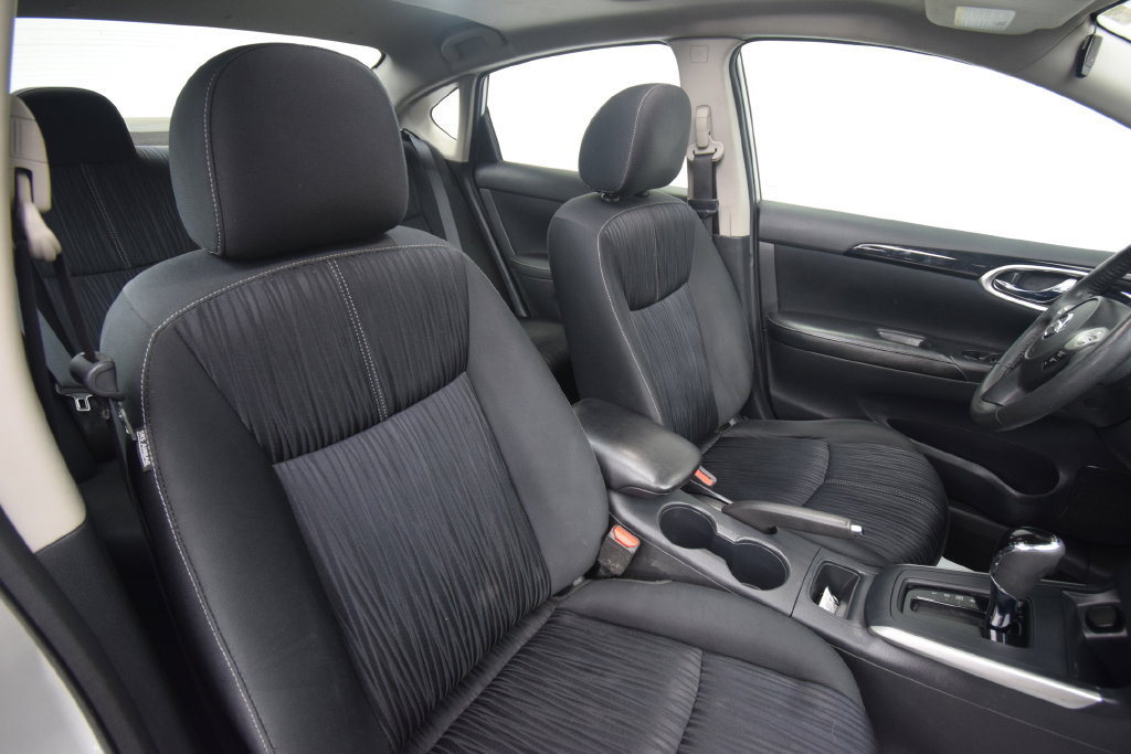 Used 2018 Nissan Sentra SV w/ Premium Package (P01) FWD image 16