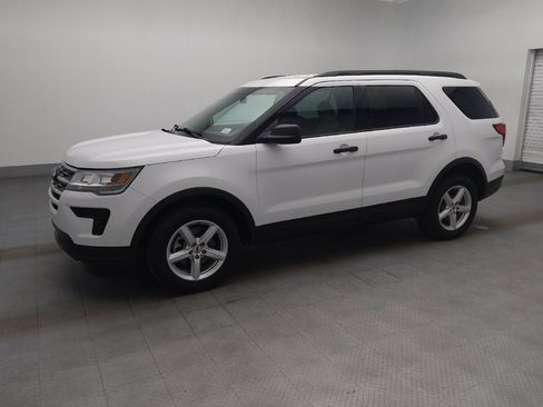 Used 2018 Ford Explorer 4WD image 2