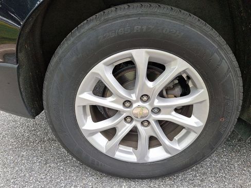Used 2020 Chevrolet Equinox LT AWD/4WD image 9
