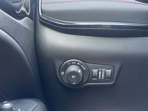 New 2026 Jeep Compass Trailhawk image 28