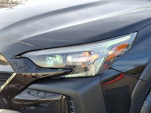 Certified 2023 Subaru Outback Limited image 9