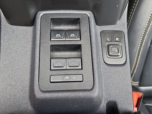 Certified 2025 Ford Bronco Badlands AWD/4WD image 18