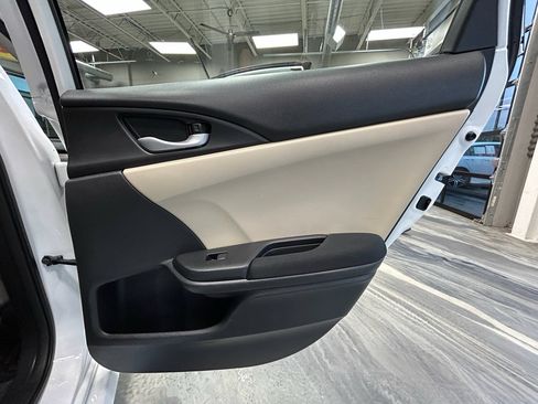 Used 2017 Honda Civic EX-T image 38