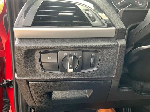 Used 2017 BMW 230i Convertible image 34