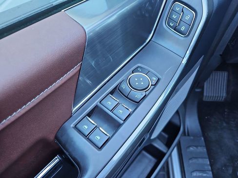 Used 2022 Ford F150 Lariat w/ Equipment Group 502A High image 31