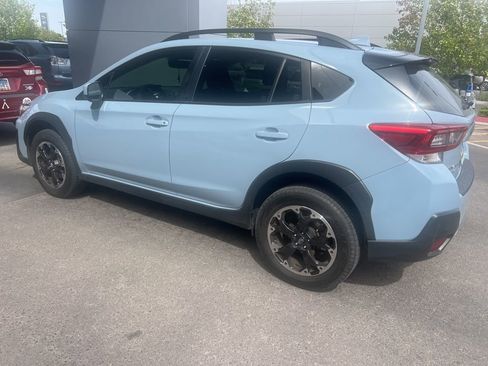 Certified 2022 Subaru Crosstrek 2.0i Premium w/ Moonroof Package AWD/4WD image 8