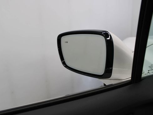 Used 2023 Buick Enclave Essence w/ Experience Buick Package image 12