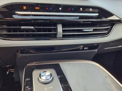 New 2025 Buick Enclave Avenir image 25