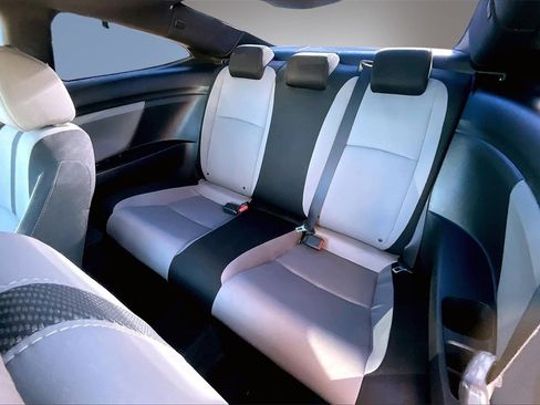 Used 2018 Honda Civic EX-T image 21