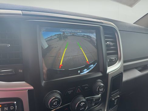Used 2019 RAM 1500 Classic SLT AWD/4WD image 28