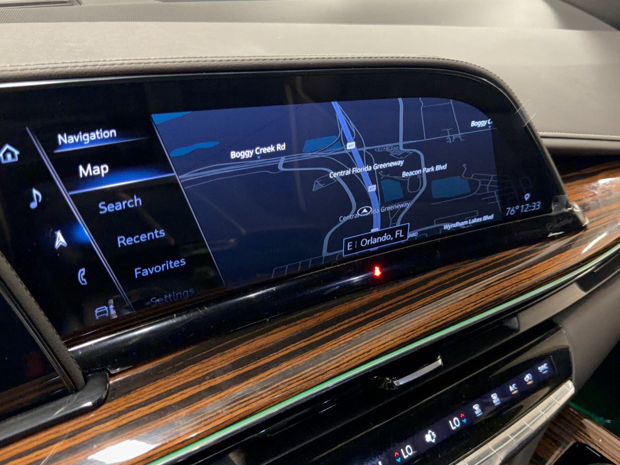 Certified 2023 Cadillac Escalade Premium Luxury w/ Performance Package AWD/4WD image 23