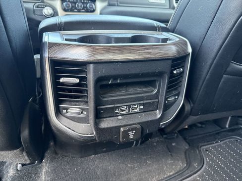 Used 2019 RAM 1500 Laramie image 25