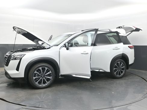 New 2026 Nissan Pathfinder Platinum AWD/4WD image 43