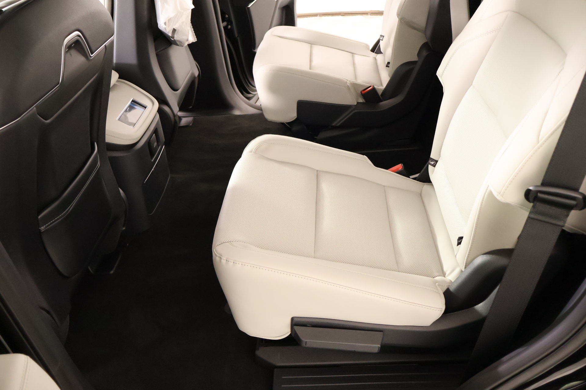 New 2026 Lincoln Navigator Premiere AWD/4WD image 12