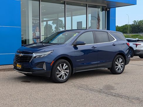 Used 2023 Chevrolet Equinox LT AWD/4WD image 6