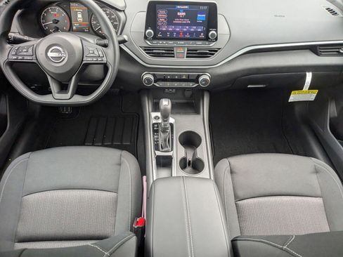 New 2025 Nissan Altima 2.5 S image 32