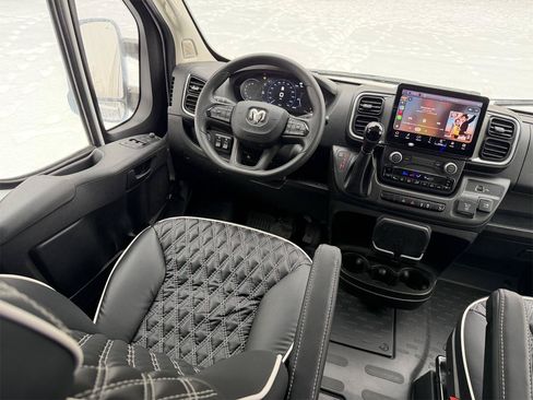 Used 2024 RAM ProMaster 3500 FWD image 25