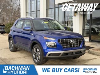 New 2026 Hyundai Venue SEL video 1