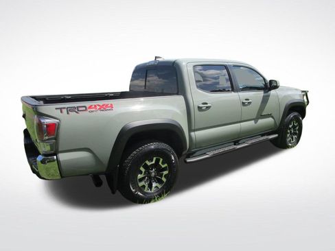 Used 2022 Toyota Tacoma TRD Off-Road AWD/4WD image 8