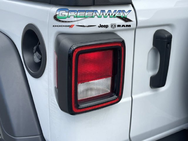 Used 2024 Jeep Wrangler Unlimited Sport AWD/4WD image 7
