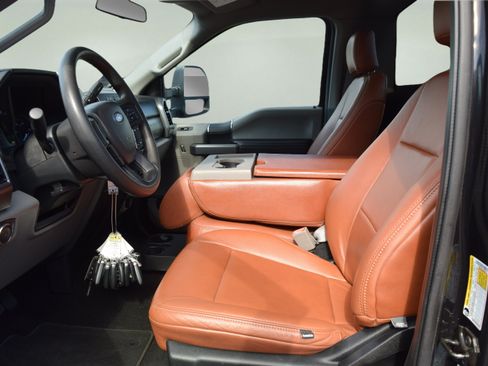 Certified 2019 Ford F350 XLT w/ XLT Value Package AWD/4WD image 9