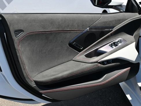 Used 2023 Chevrolet Corvette Stingray Premium Cpe w/ Z51 Performance Package RWD image 21