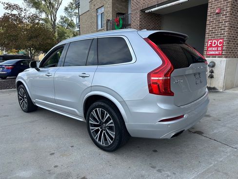 Used 2020 Volvo XC90 T5 Momentum w/ Protection Package image 3