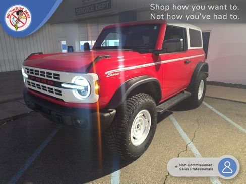 Used 2024 Ford Bronco Heritage Edition image 1