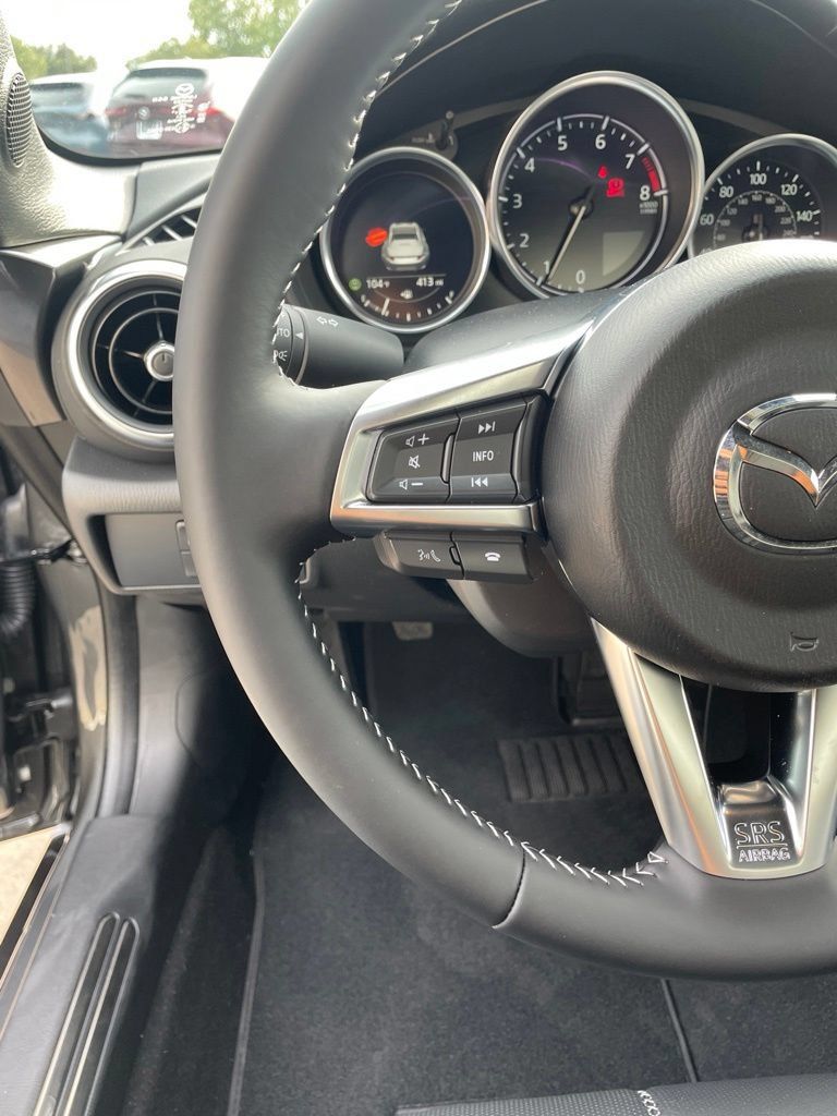 Used 2026 MAZDA MX-5 Miata RF Grand Touring RWD image 14