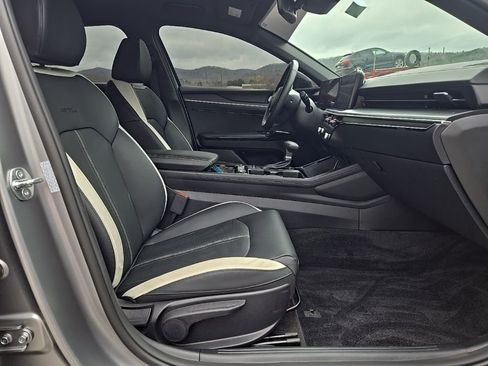 Used 2025 Kia K5 GT-Line image 21